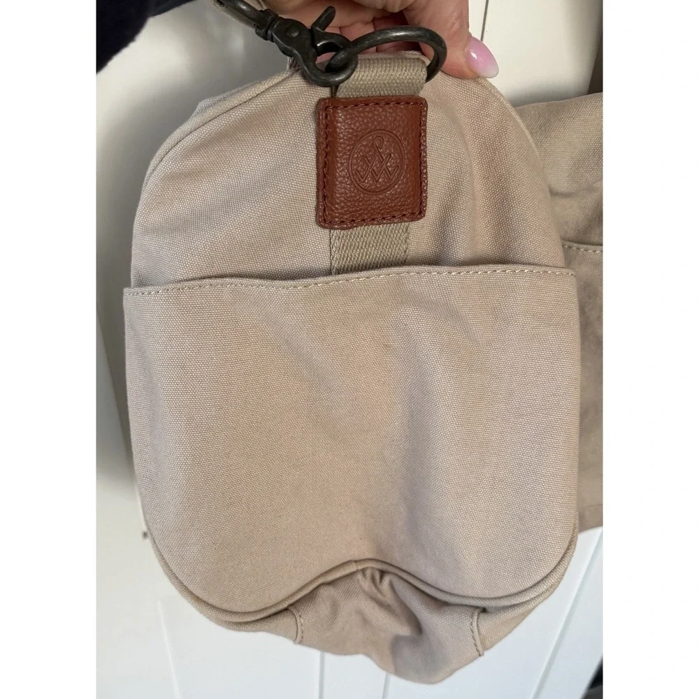 Guinness Nitro IPA Tan Canvas Duffle‎ Bag Strap Handles Alternative Travel